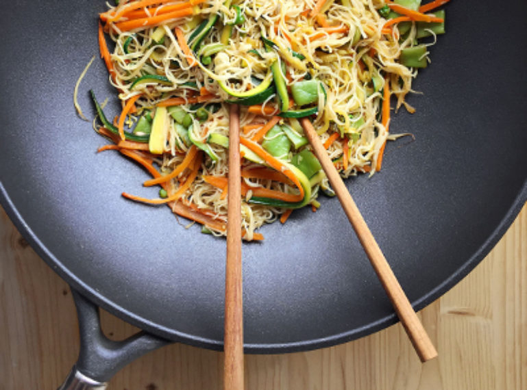 Noodles di riso con verdure